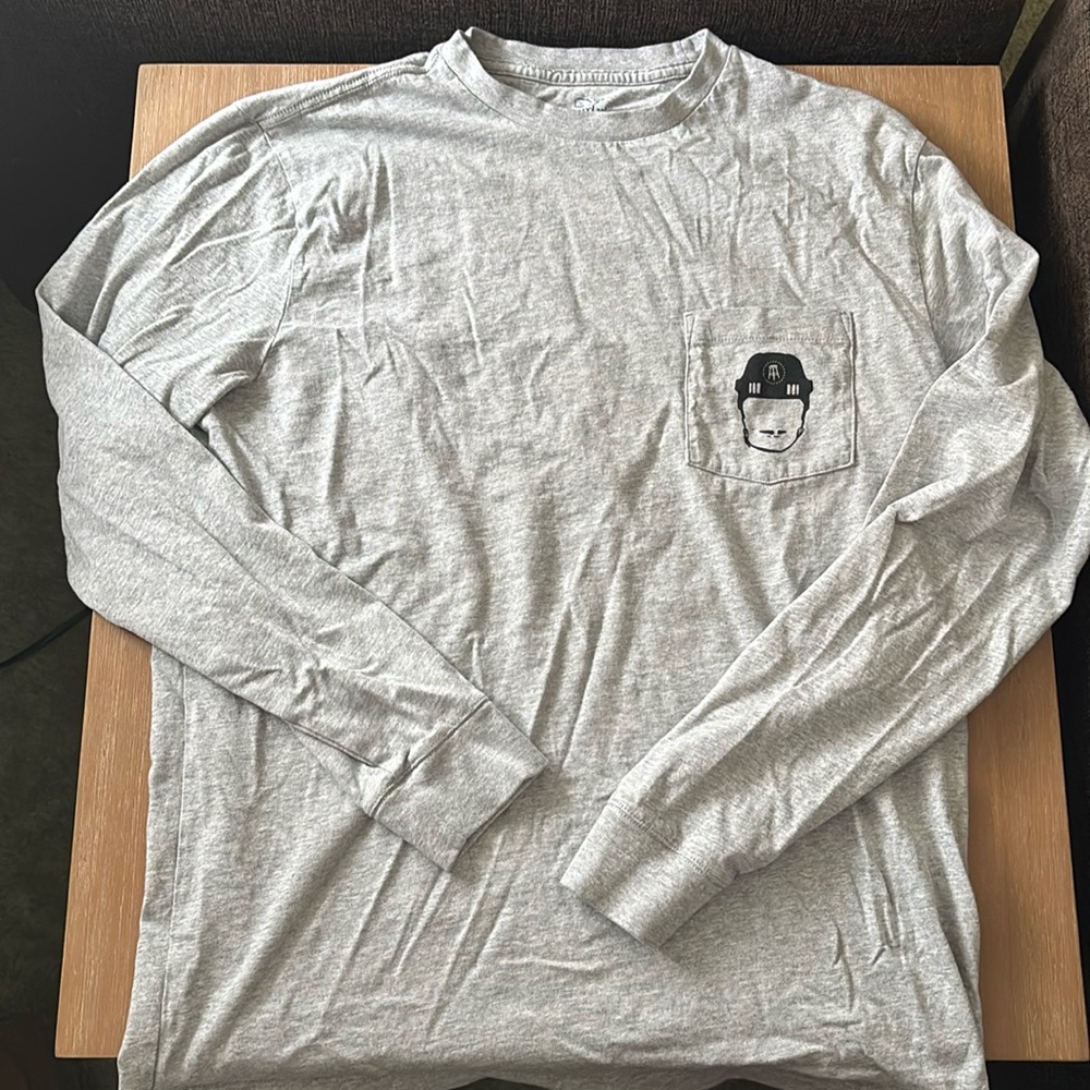 NWOT Vineyard Vines Spittin’ Chicklets long sleeve